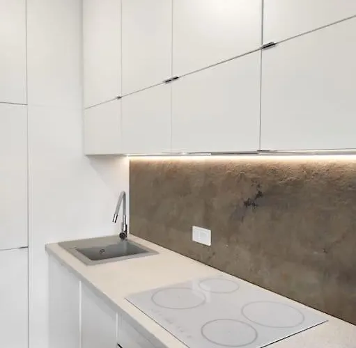 Easy Rent- Wyczolkowskiego 1, Free Parking, 24h Check-in *